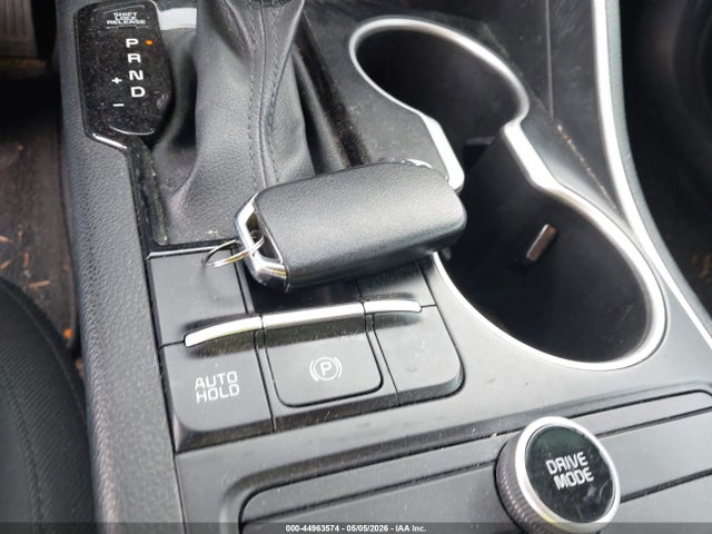 Kia K5 Lxs