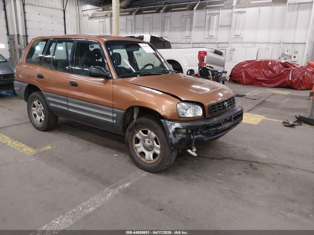 Salvage Toyota RAV4 Image