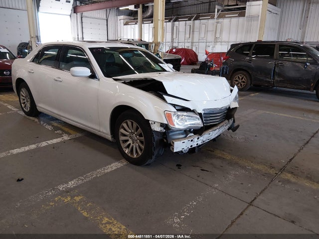 Salvage Chrysler 300 Image