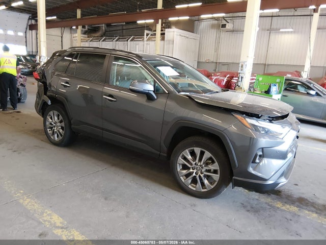 Salvage Toyota RAV4 Image