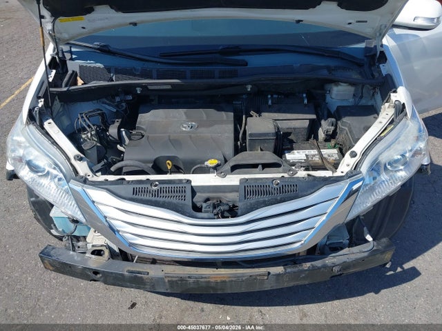 Toyota Sienna Limited 7 Passenger