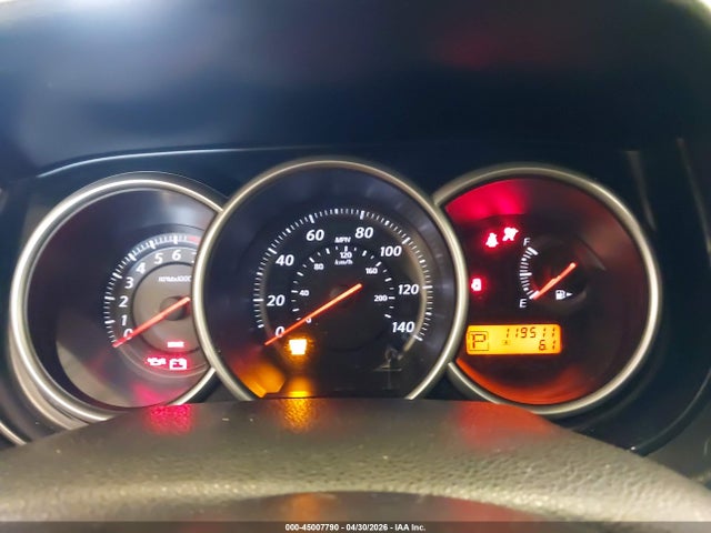Nissan Versa 1.8 S