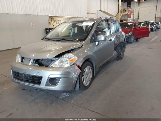 Nissan Versa 1.8 S