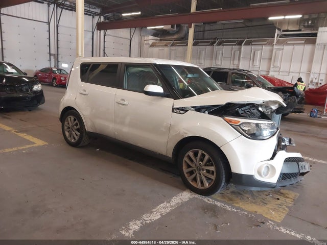Salvage Kia Soul Image