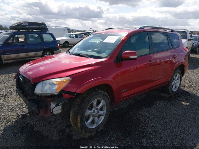 Toyota RAV4 Limited V6