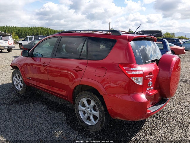 Toyota RAV4 Limited V6