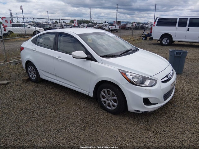 Salvage Hyundai ACCENT Image