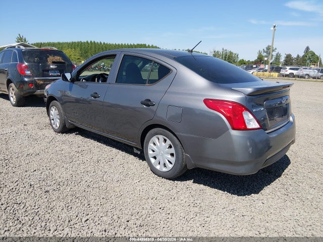Nissan Versa 1.6 S+