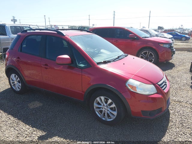 Salvage Suzuki SX4 Image