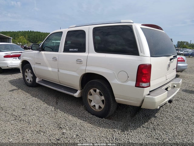 Cadillac Escalade Standard