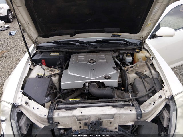Cadillac STS V6