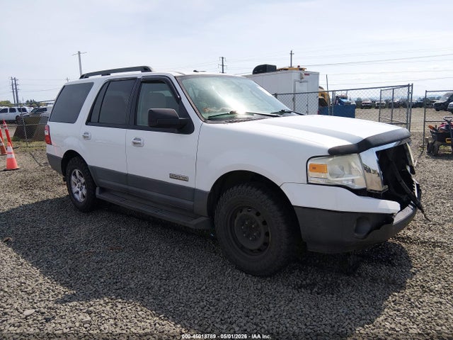Salvage Ford Expedition Image
