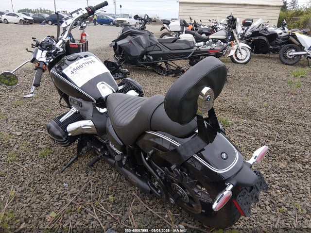 BMW R18