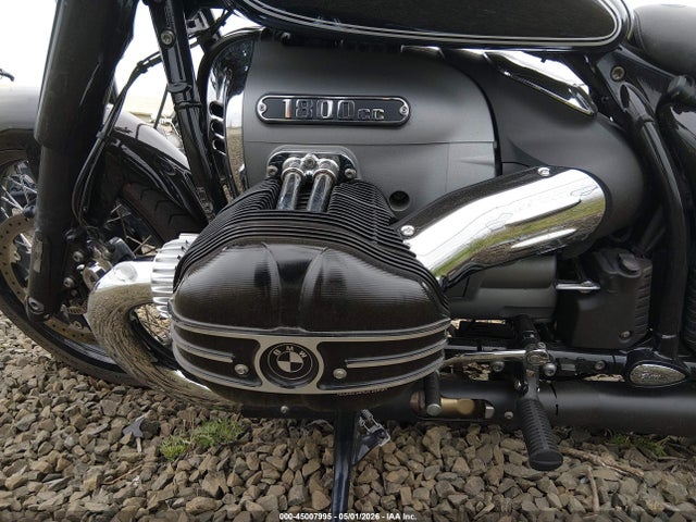 BMW R18