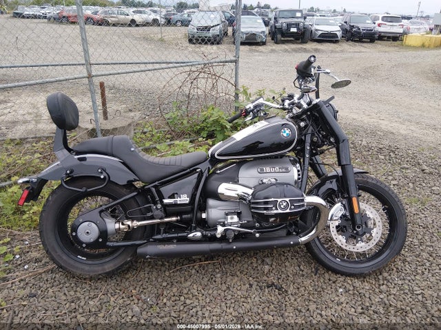 BMW R18