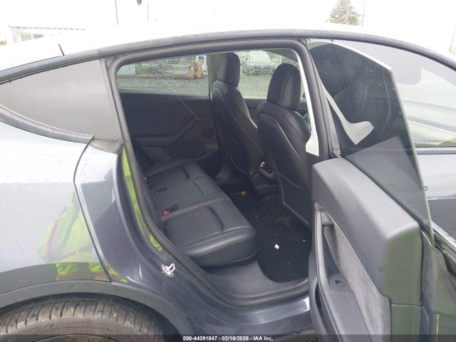 Tesla Model Y Performance Dual Motor All-wheel Drive