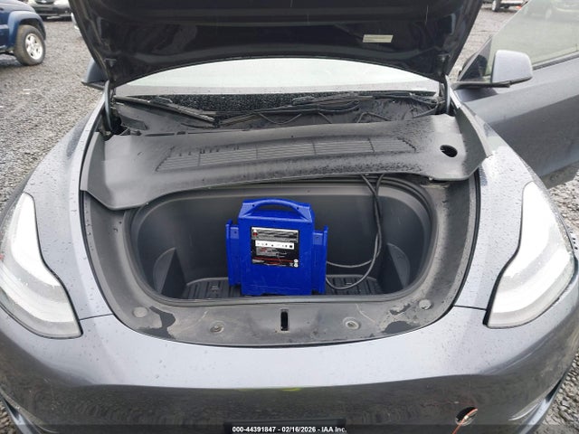 Tesla Model Y Performance Dual Motor All-wheel Drive