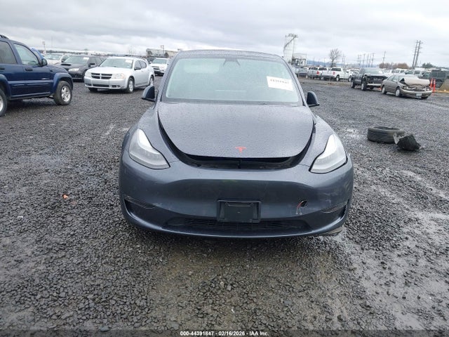 Tesla Model Y Performance Dual Motor All-wheel Drive