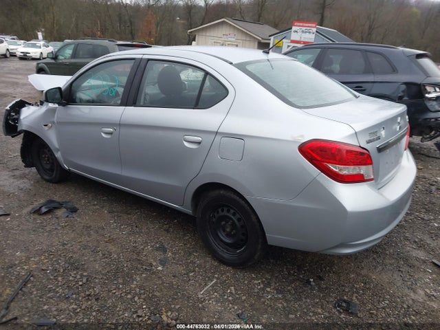 Mitsubishi Mirage Es