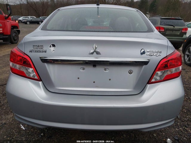Mitsubishi Mirage Es