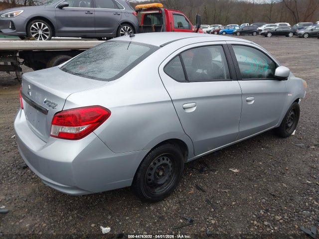 Mitsubishi Mirage Es