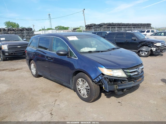 Salvage Honda Odyssey Image