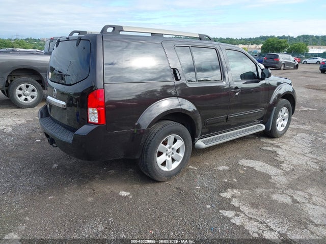 Nissan Pathfinder Sv