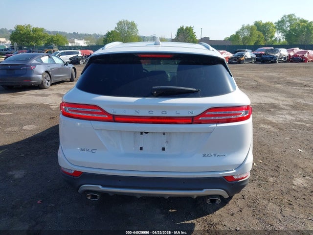 Lincoln MKC Select