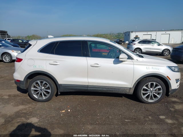 Lincoln MKC Select