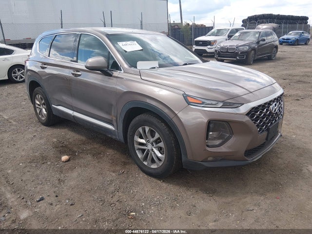 Salvage Hyundai SANTA FE Image