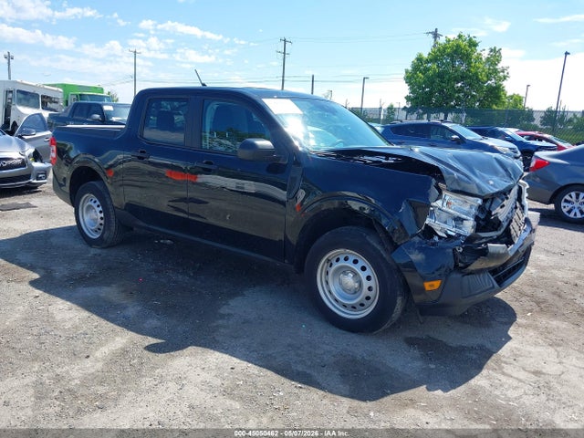 Salvage Ford Maverick Image