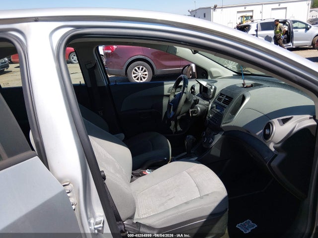 Chevrolet Sonic Ls Auto