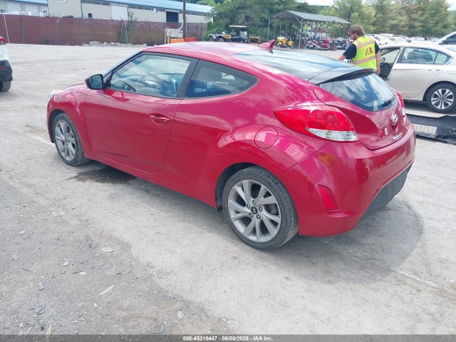 Hyundai VELOSTER