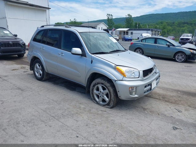 Salvage Toyota RAV4 Image