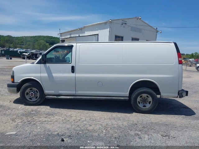 GMC Savana Work Van