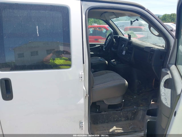 GMC Savana Work Van