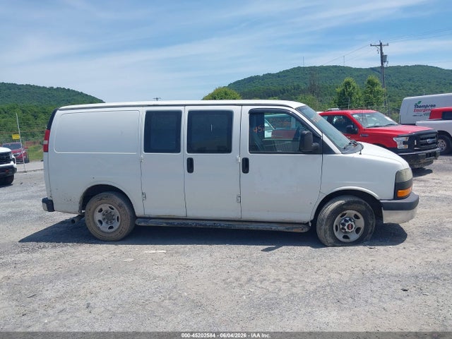 GMC Savana Work Van