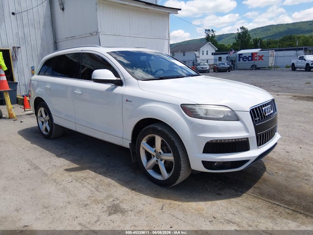 Salvage Audi Q7 Image