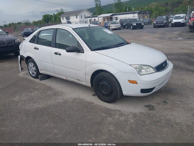 Salvage Ford Focus Image