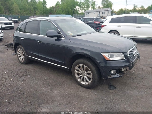 Salvage Audi Q5 Image