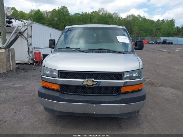 Chevrolet Express Lt