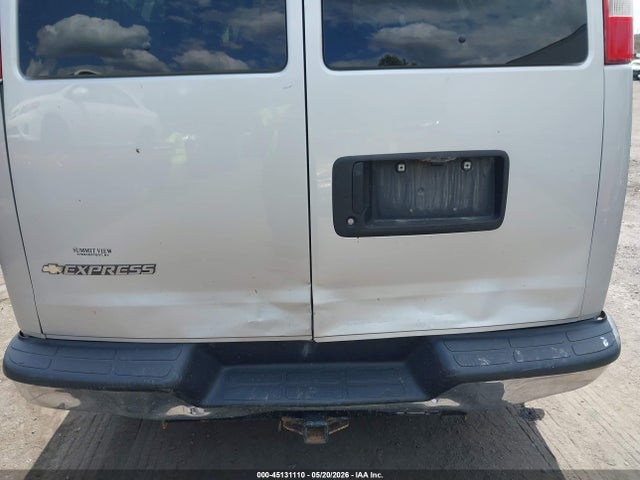 Chevrolet Express Lt