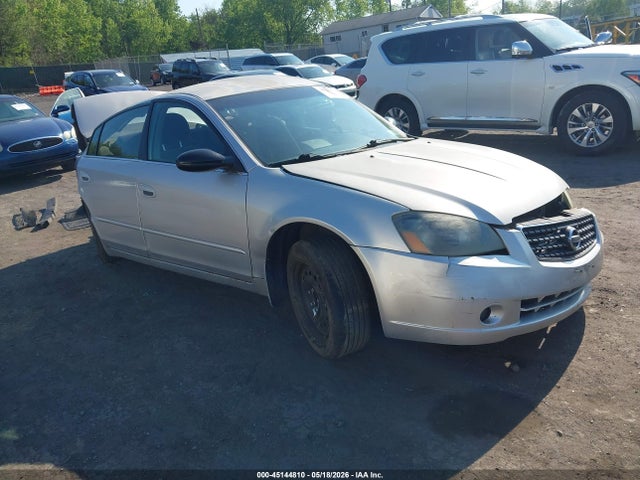 Salvage Nissan Altima Image