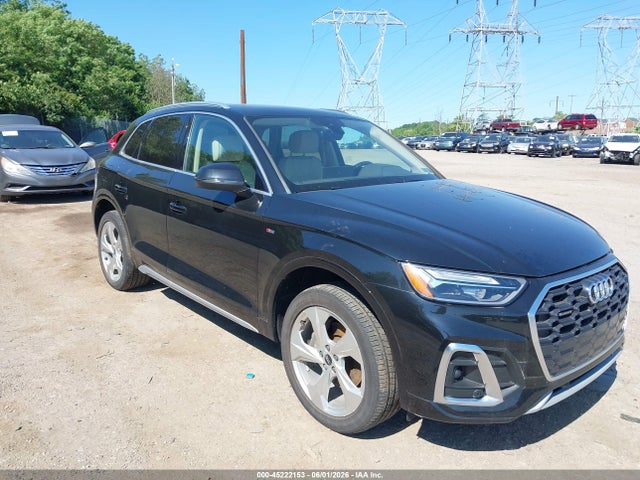Salvage Audi Q5 Image