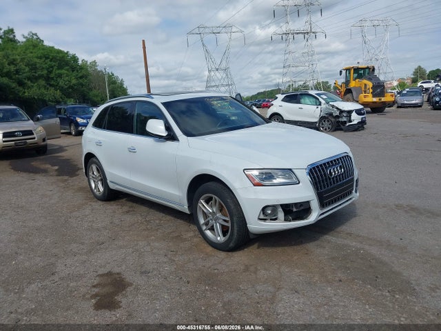 Salvage Audi Q5 Image