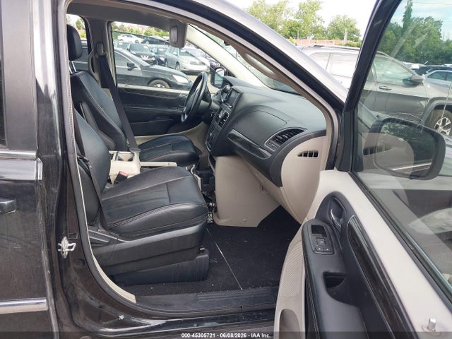 Chrysler Town & Country Touring