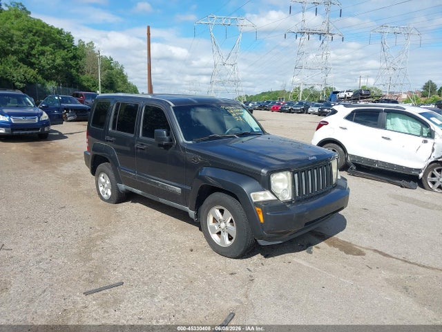 Salvage Jeep Liberty Image