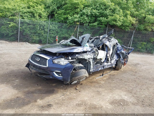 INFINITI Q50 Luxe Awd