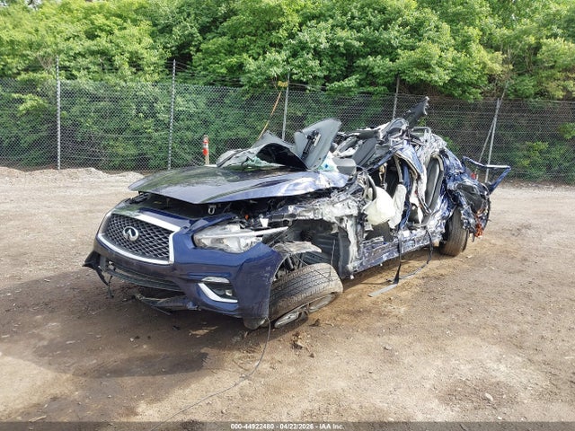 INFINITI Q50 Luxe Awd