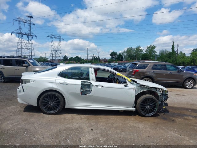 Toyota Camry Xse